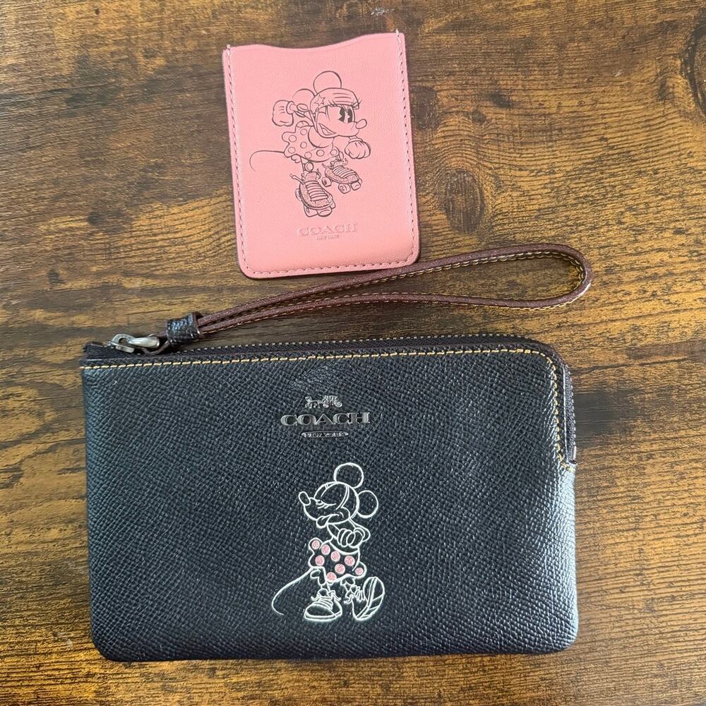 Coach x Disney Minnie Mouse Wristlet